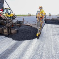  Nowa, trwała nawierzchnia na stołecznym lotnisku 6