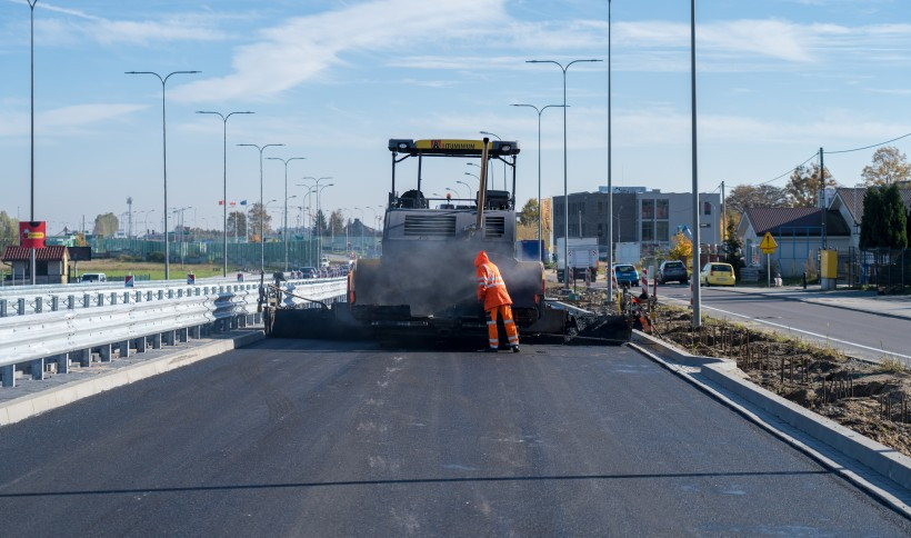 Asfalt LOTOSU na Kartuskiej w Gdańsku